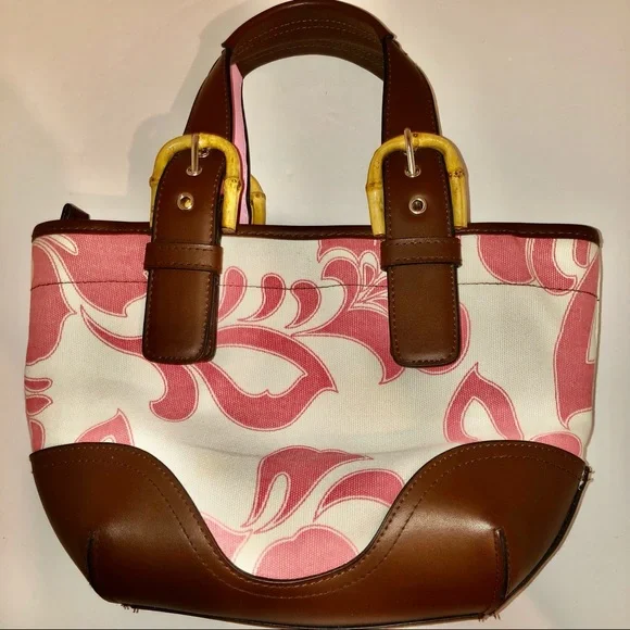 Cute Small Roxy Purse - Picture 2 of 6